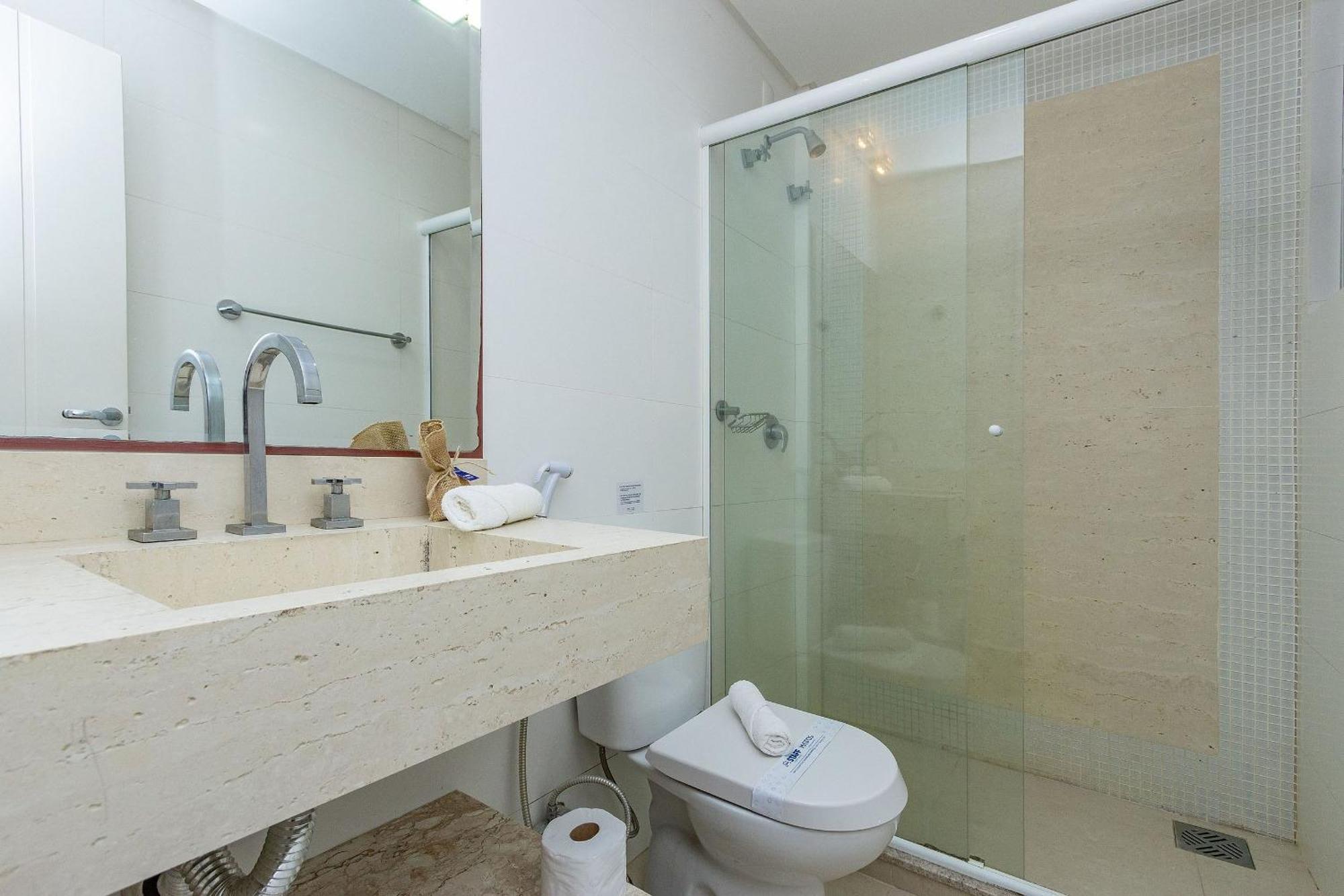 Boulevard 224D - Excelente Apartamento Em Condominio De Luxo No Centro De Bombinhas - Piscina - Jacuzzi - Academia - Portaria 24H. Екстер'єр фото